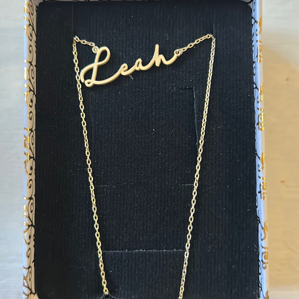 Beautiful simply gold necklace. “Leah”